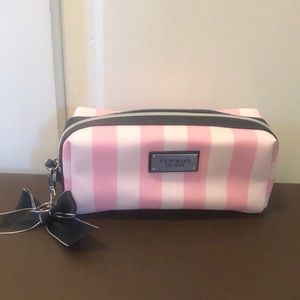 Victoria Secret PINK Cosmetic Pouch (NEW✨)
